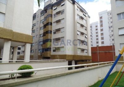 Apartamento com 70m², 3 dormitórios, 1 suíte, 1 vaga no bairro Cristo Redentor em Porto Alegre
