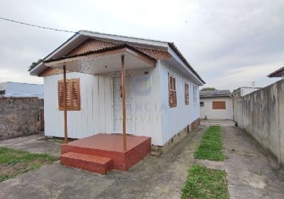 Casa com 150m², 3 dormitórios, 3 vagas no bairro Parque dos Maias em Porto Alegre