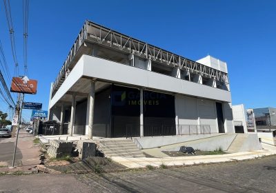 Loja com 372m², 14 vagas no bairro Sarandi em Porto Alegre