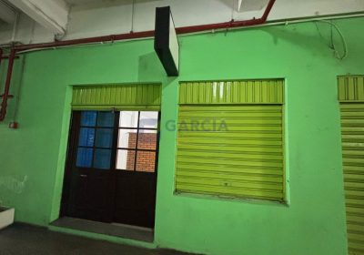 Loja com 30m² no bairro Passo da Areia em Porto Alegre