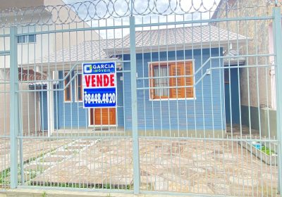Casa com 60m², 2 dormitórios, 1 suíte, 2 vagas no bairro Sarandi em Porto Alegre
