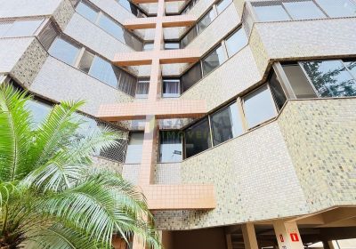 Apartamento com 99m², 3 dormitórios, 1 suíte, 2 vagas no bairro Passo da Areia em Porto Alegre