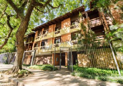 Apartamento com 274m², 3 dormitórios, 1 suíte, 3 vagas no bairro Bela Vista em Porto Alegre