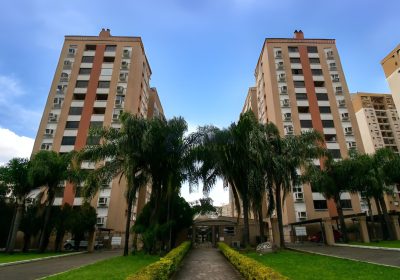 Apartamento com 60m², 2 dormitórios, 1 vaga no bairro Partenon em Porto Alegre