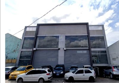 Prédio com 700m² no bairro Navegantes em Porto Alegre