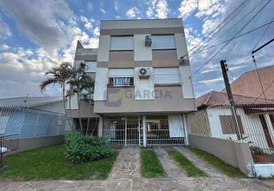 Cobertura com 85m², 2 dormitórios, 1 suíte, 1 vaga no bairro São Sebastião em Porto Alegre