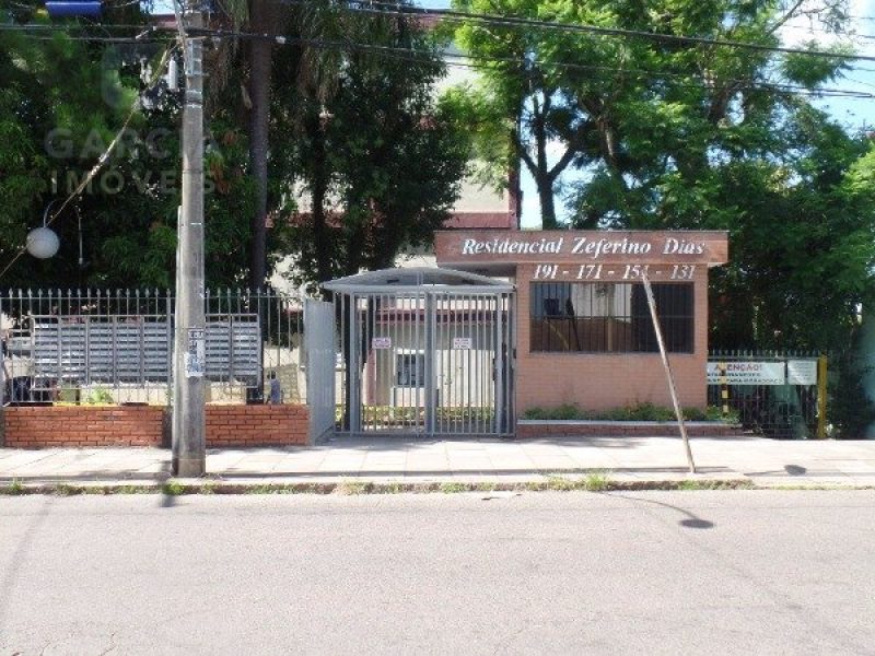Apartamento com 48m², 2 dormitórios, 1 vaga no bairro Sarandi em Porto Alegre