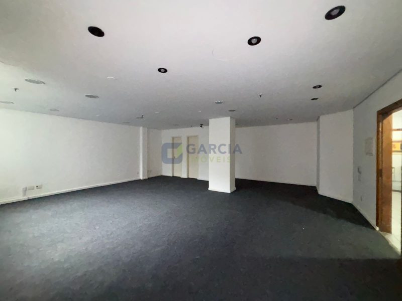 Sala Comercial com 71m², 1 vaga no bairro Menino Deus em Porto Alegre