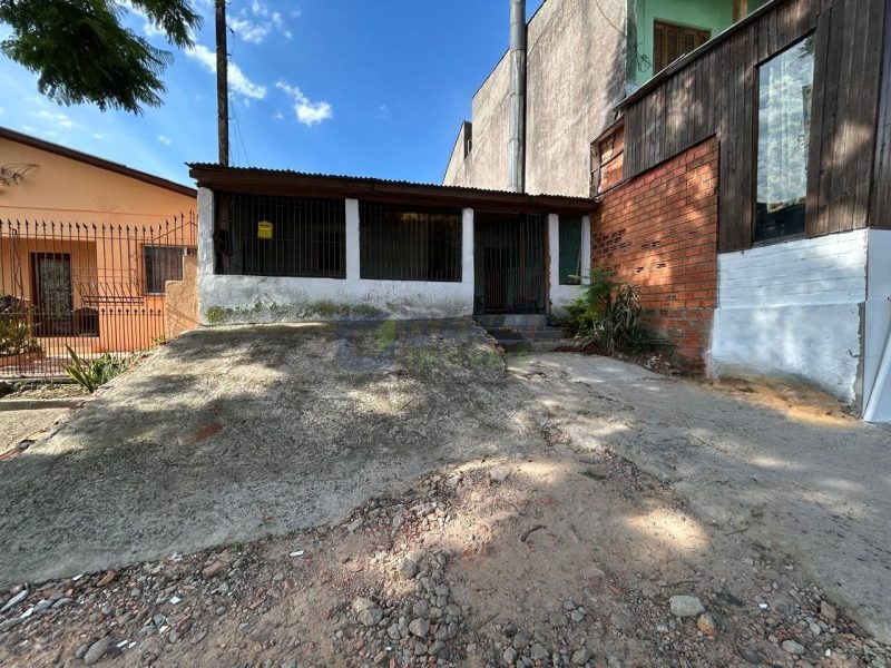 Terreno com 170m² no bairro Santa Rosa de Lima em Porto Alegre