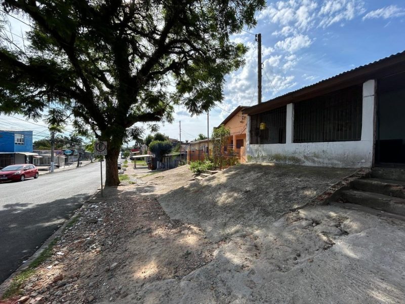 Terreno com 170m² no bairro Santa Rosa de Lima em Porto Alegre