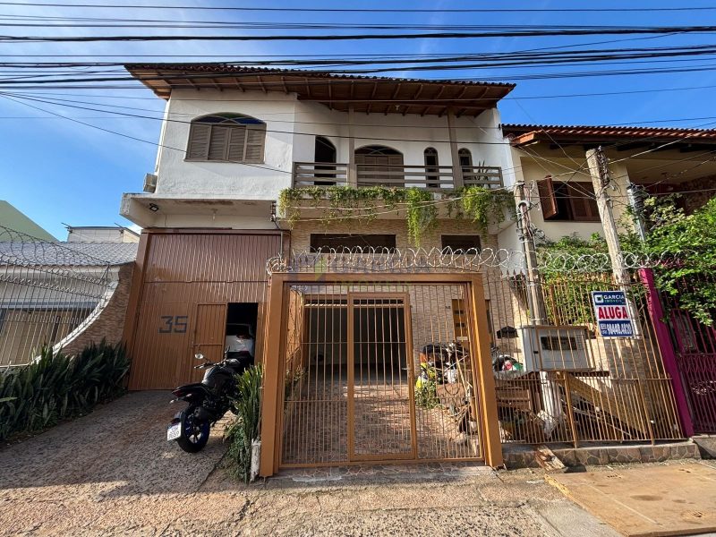 Casa com 113m², 3 dormitórios, 1 suíte, 1 vaga no bairro Sarandi em Porto Alegre