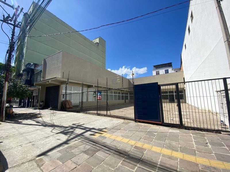 Loja com 53m² no bairro São Geraldo em Porto Alegre