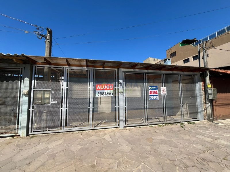 Casa com 100m², 2 dormitórios, 1 vaga no bairro Sarandi em Porto Alegre