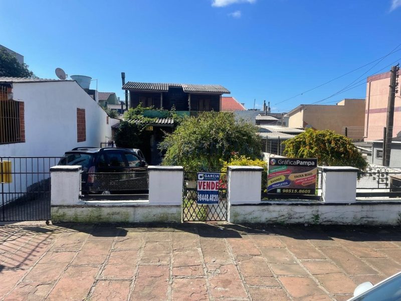 Terreno com 300m² no bairro Vila Ipiranga em Porto Alegre