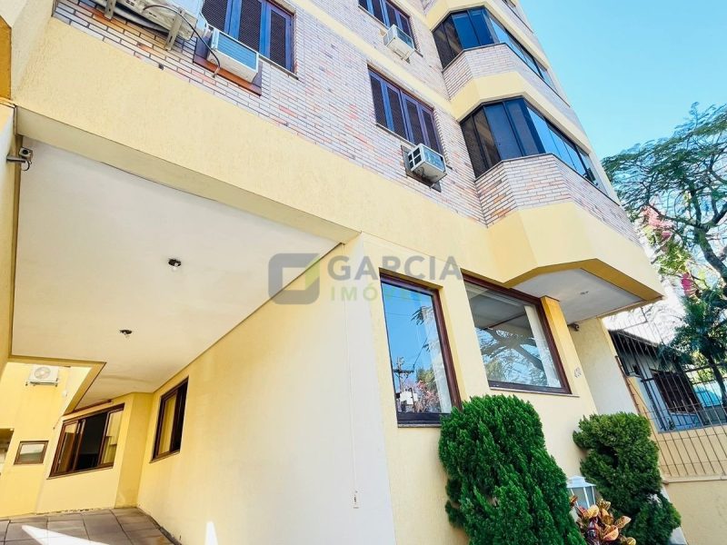 Apartamento com 78m², 2 dormitórios, 1 suíte, 2 vagas no bairro Cristo Redentor em Porto Alegre