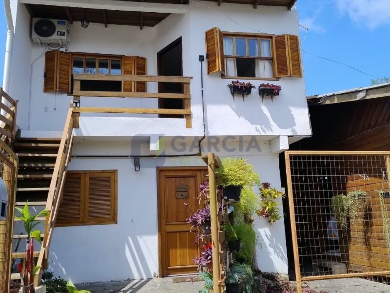 Casa com 45m², 1 dormitório no bairro Jardim Floresta em Porto Alegre