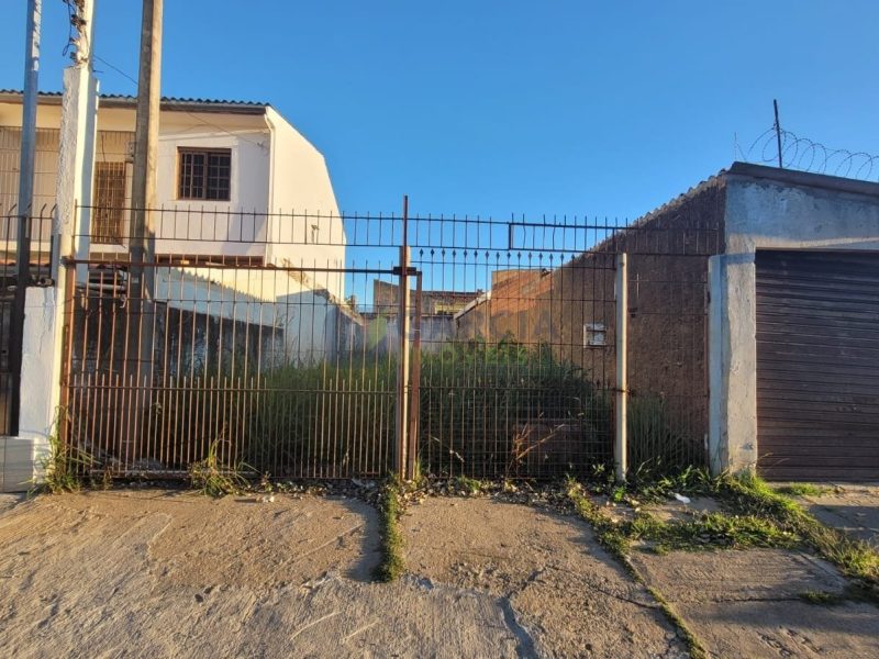 Terreno com 150m² no bairro Sarandi em Porto Alegre