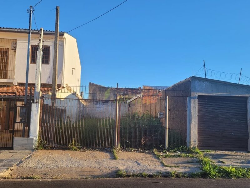 Terreno com 150m² no bairro Sarandi em Porto Alegre