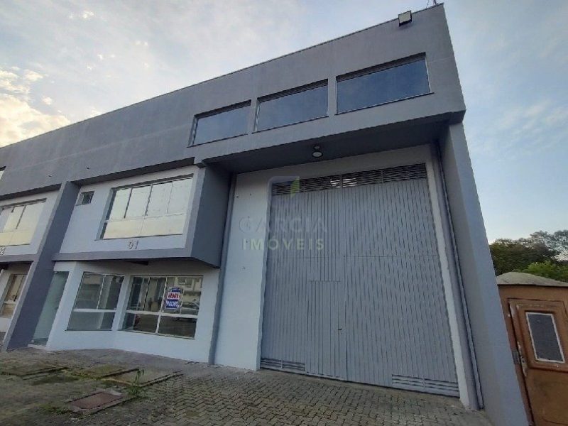 Depósito com 750m² no bairro Sarandi em Porto Alegre