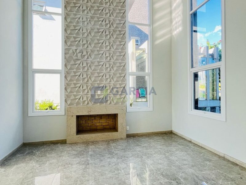 Casa em Condomínio com 212m², 4 dormitórios, 4 suítes, 2 vagas no bairro Condomínio Buena Vista em Viamão