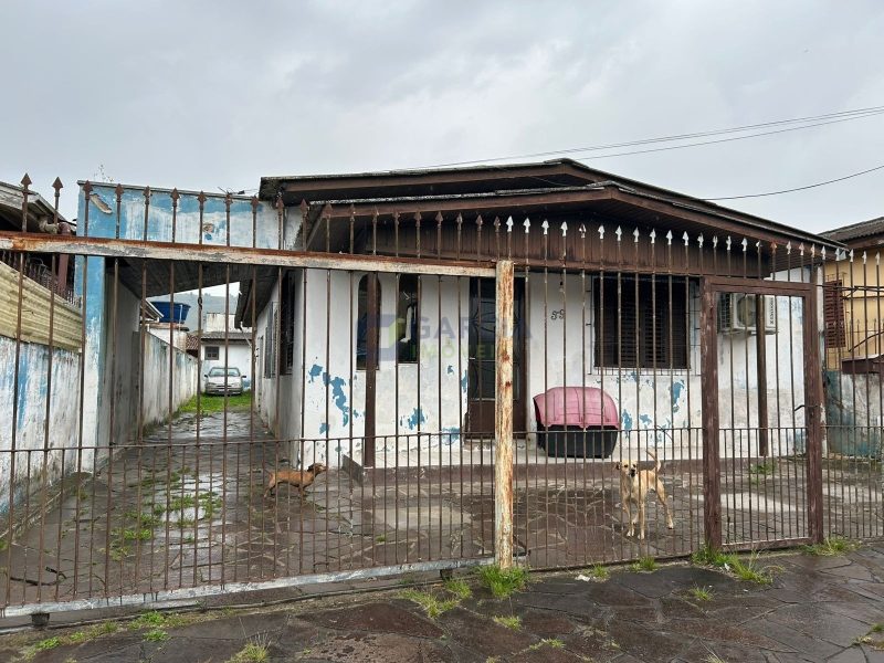 Terreno com 374m² no bairro Morro Santana em Porto Alegre