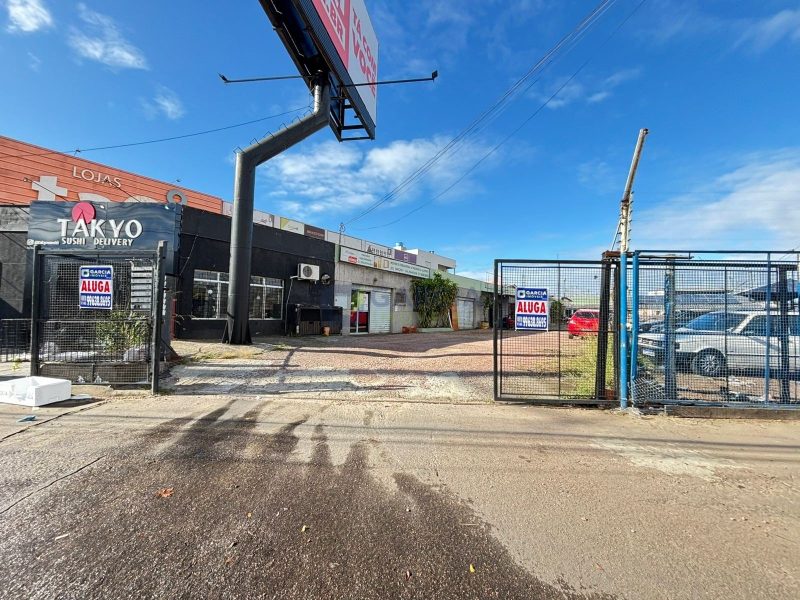 Terreno com 881m² no bairro Sarandi em Porto Alegre