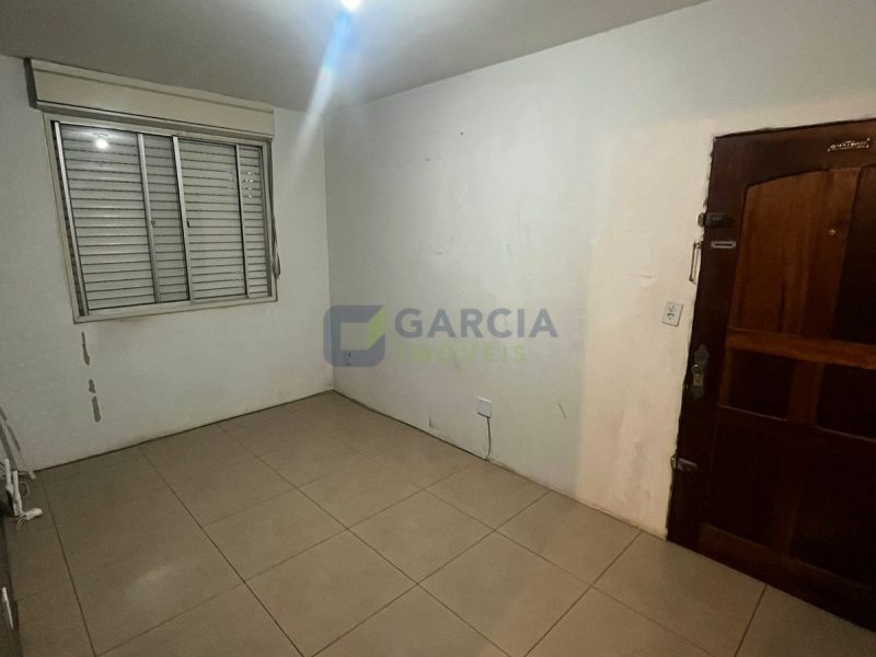 Apartamento com 52m², 2 dormitórios, 1 vaga no bairro Rubem Berta em Porto Alegre