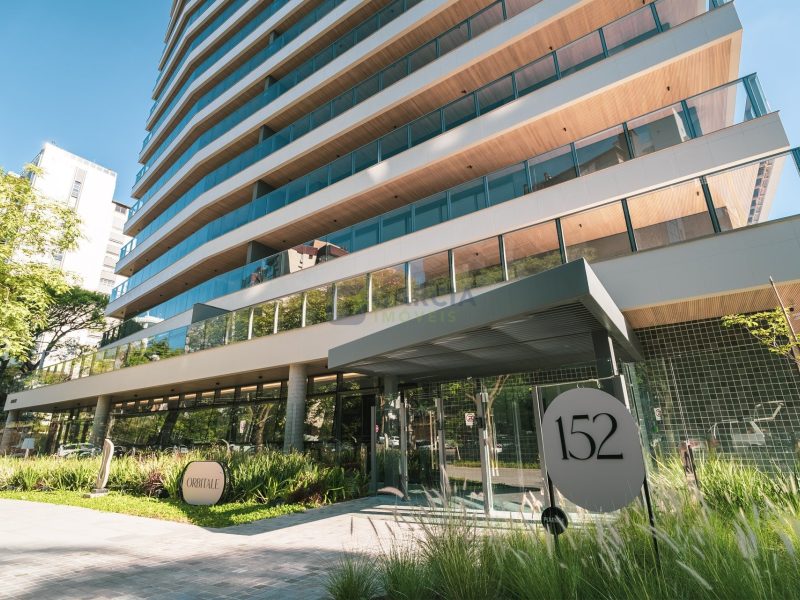 Apartamento com 230m², 3 dormitórios, 3 suítes no bairro Petrópolis em Porto Alegre