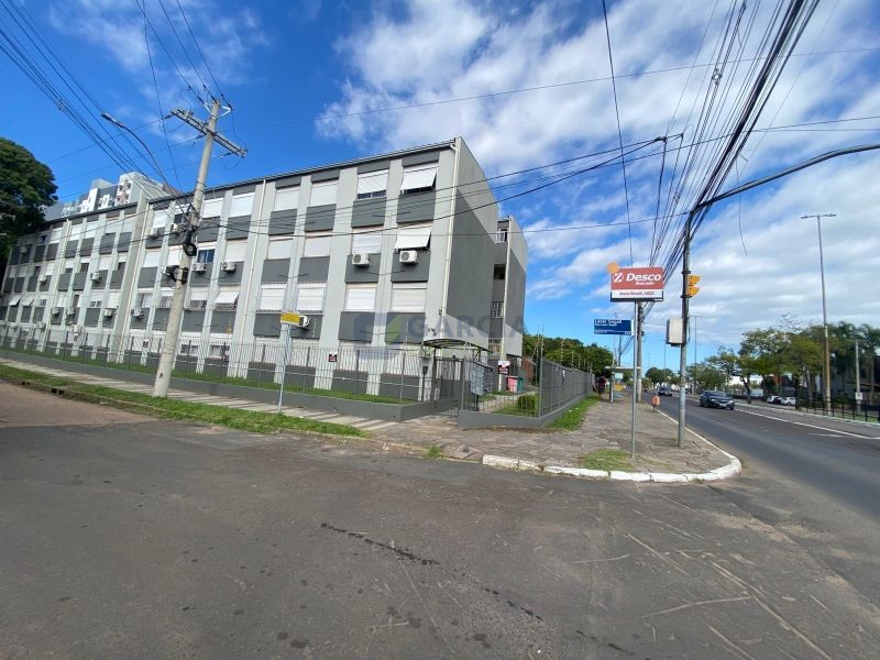 Apartamento com 40m², 1 dormitório no bairro São Sebastião em Porto Alegre