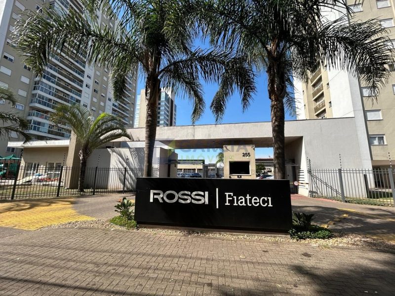 Apartamento com 82m², 3 dormitórios, 1 suíte, 1 vaga no bairro São Geraldo em Porto Alegre