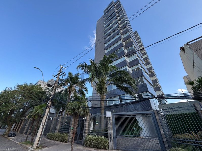 Apartamento com 135m², 3 dormitórios, 1 suíte, 3 vagas no bairro Jardim Itu em Porto Alegre