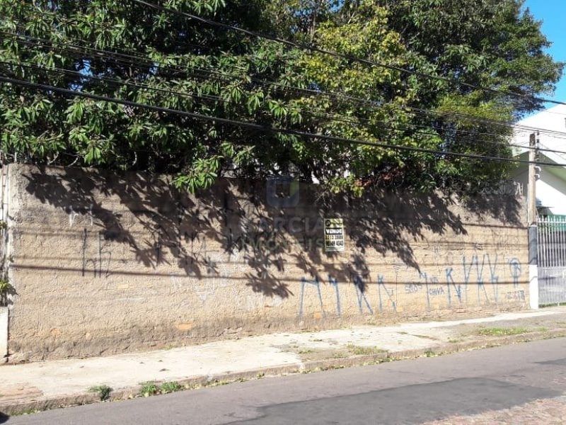 Terreno com 375m² no bairro Passo da Mangueira em Porto Alegre