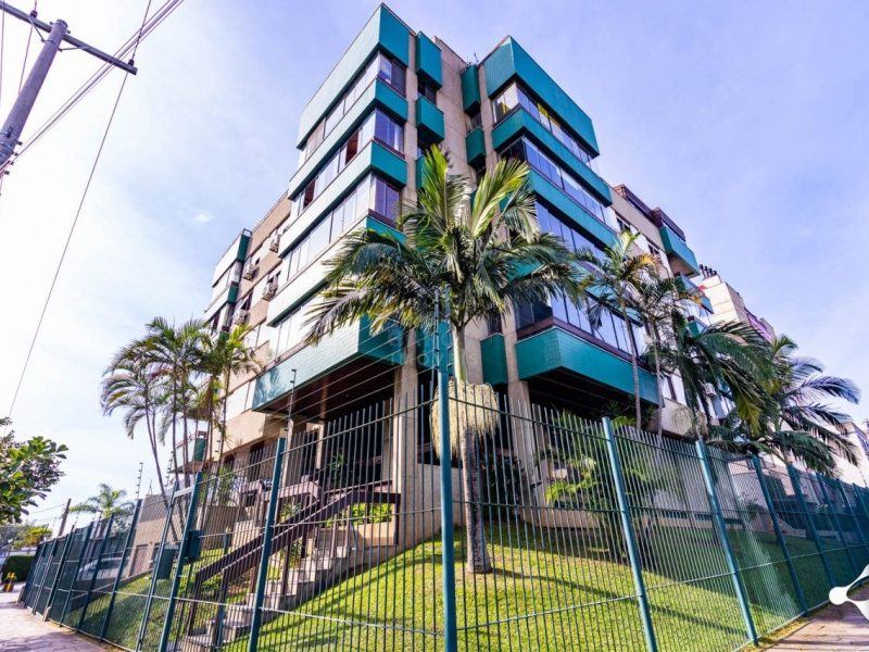 Cobertura com 285m², 4 dormitórios, 2 suítes, 3 vagas no bairro Jardim Lindóia em Porto Alegre