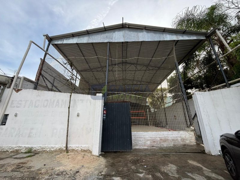 Terreno com 375m² no bairro Sarandi em Porto Alegre