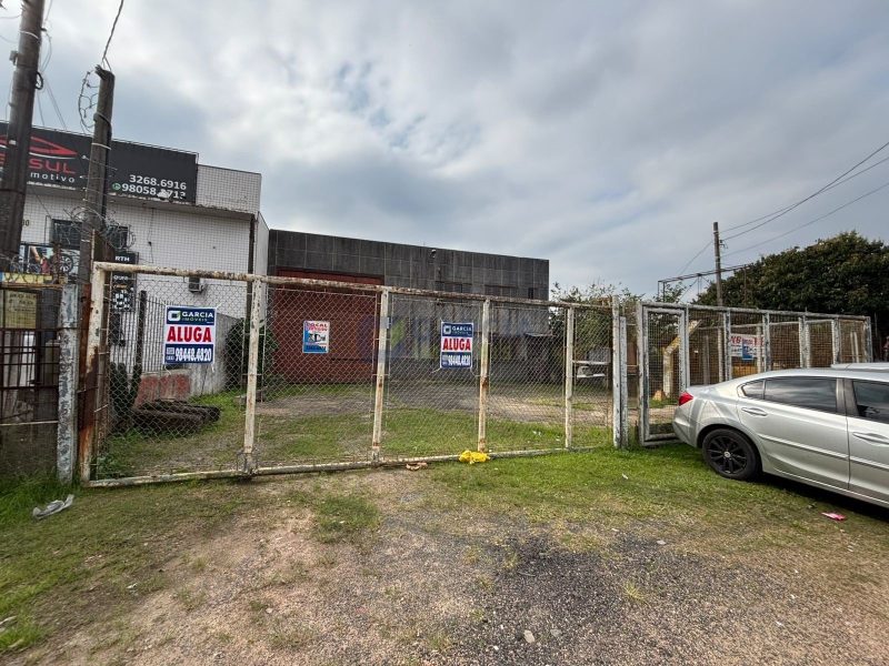 Depósito com 550m² no bairro Sarandi em Porto Alegre