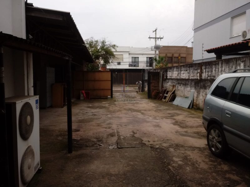 Terreno com 150m², 1 vaga no bairro Sarandi em Porto Alegre