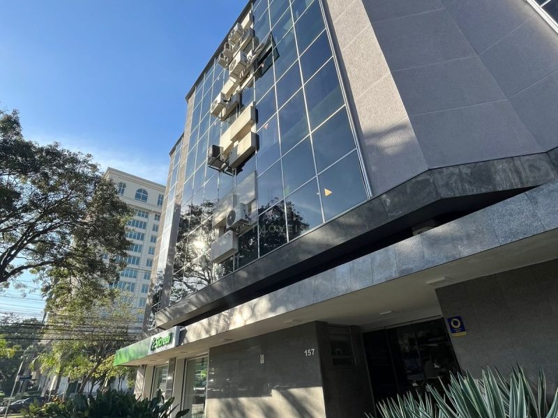 Sala Comercial com 34m² no bairro Boa Vista em Porto Alegre