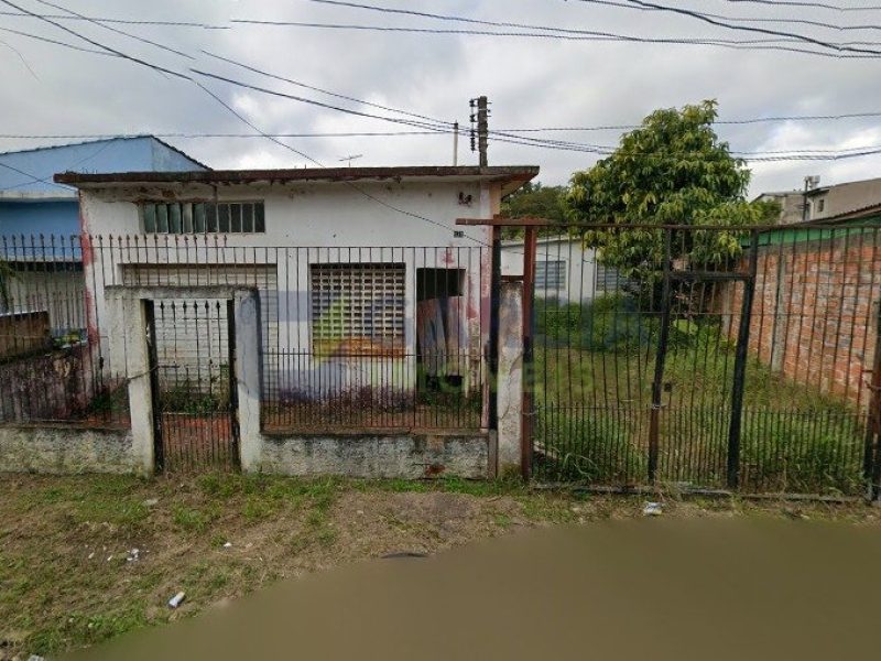 Terreno com 1.256m² no bairro Passo das Pedras em Porto Alegre