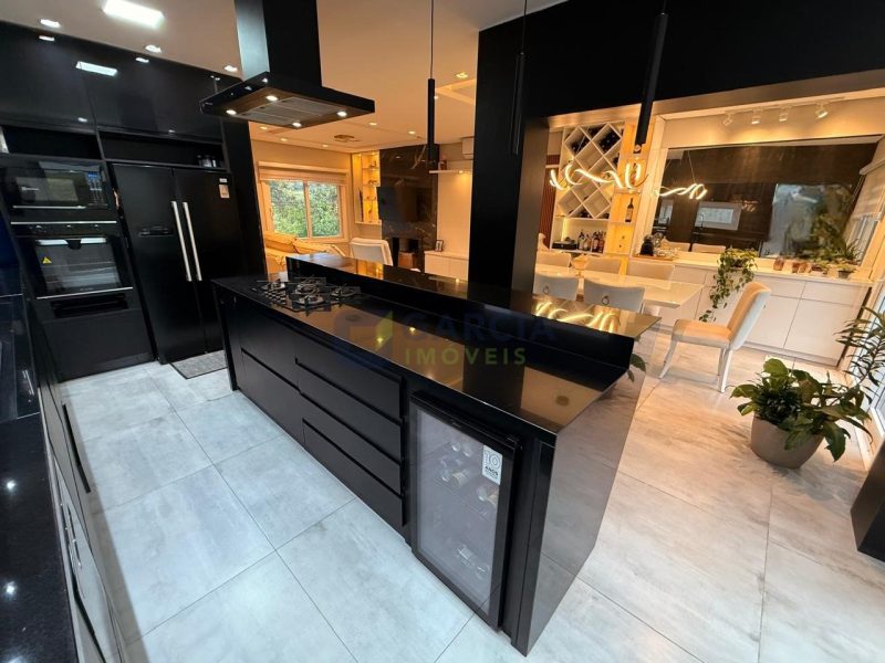 Casa em Condomínio com 200m², 3 dormitórios, 3 suítes, 2 vagas no bairro Condomínio Buena Vista em Viamão