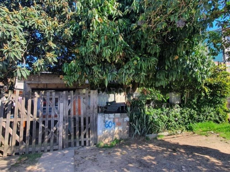 Terreno com 244m² no bairro Sarandi em Porto Alegre