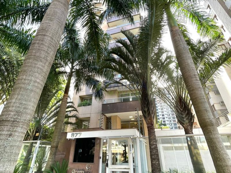 Apartamento com 180m², 3 dormitórios, 3 suítes, 4 vagas no bairro Bela Vista em Porto Alegre