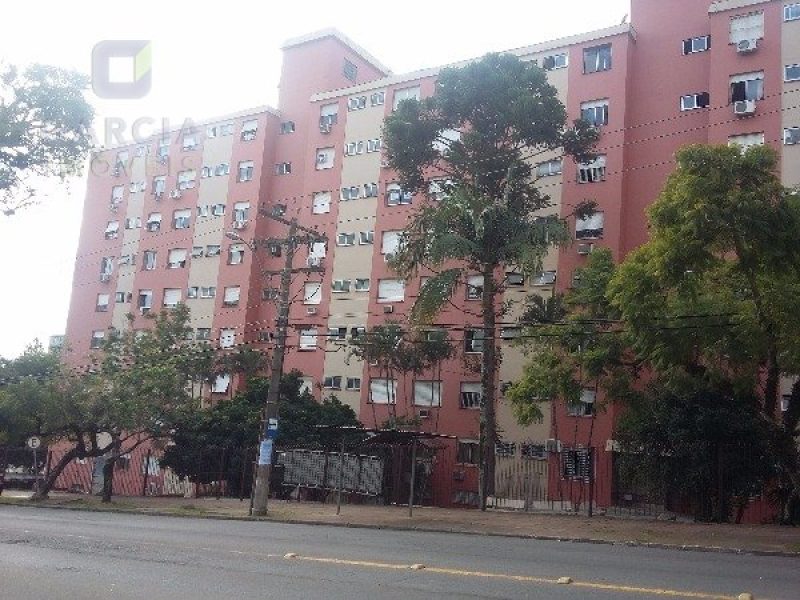 Apartamento com 43m², 1 dormitório, 1 vaga no bairro Jardim Itu Sabará em Porto Alegre