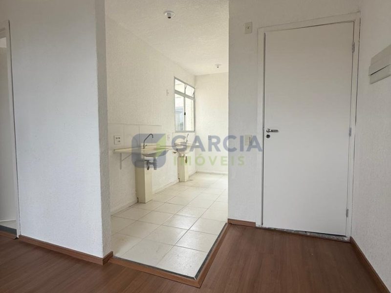 Apartamento com 40m², 2 dormitórios, 1 vaga no bairro Sarandi em Porto Alegre