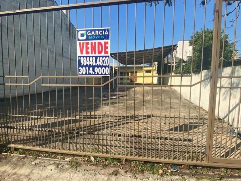 Casa com 74m², 3 dormitórios, 4 vagas no bairro Sarandi em Porto Alegre