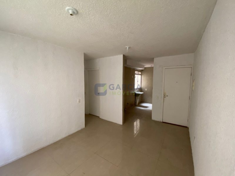 Apartamento com 40m², 2 dormitórios, 2 vagas no bairro Sarandi em Porto Alegre