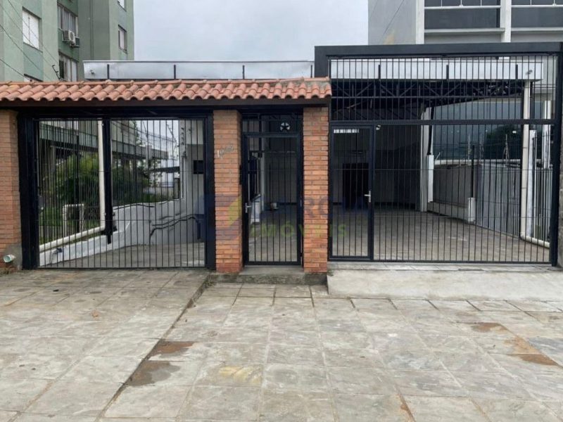 Prédio com 450m² no bairro Vila Jardim em Porto Alegre