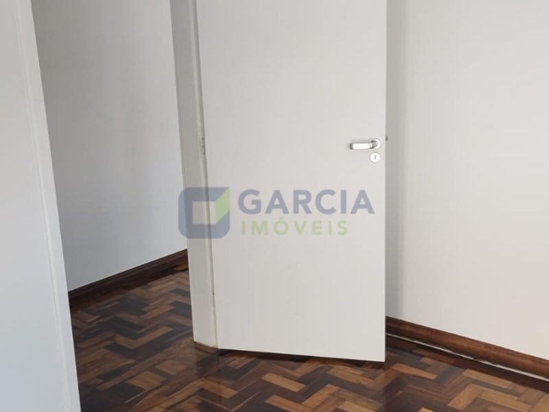 Apartamento com 48m², 2 dormitórios, 1 vaga no bairro Sarandi em Porto Alegre