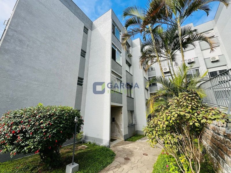 Apartamento com 58m², 2 dormitórios, 1 vaga no bairro Vila Ipiranga em Porto Alegre