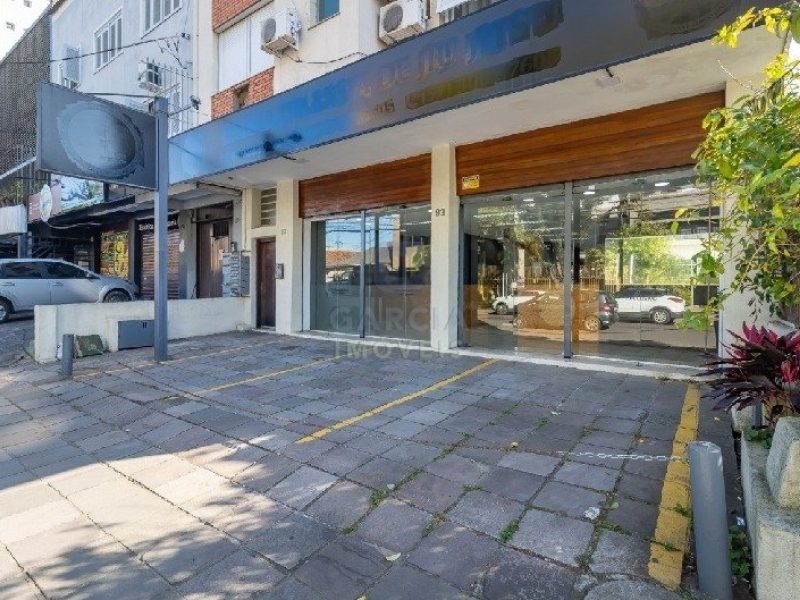 Loja com 300m² no bairro Passo da Areia em Porto Alegre