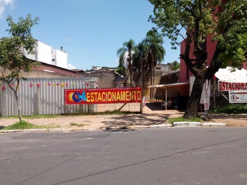 Terreno com 876m² no bairro Cristo Redentor em Porto Alegre